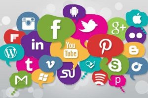 مبانی نظری و پیشینه‌ی پژوهش آسیب های شبکه های اجتماعی مجازی